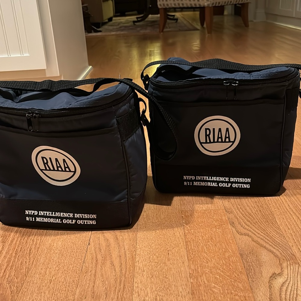 NYPD 9/11 Golf Outing bundle/2 lunch totes/coolers